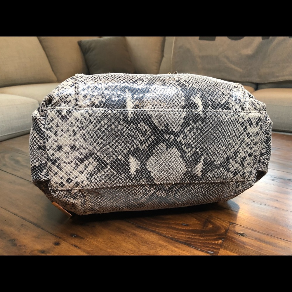 Michael Kors (VeryRareStyle) Python Purse - Picture 8 of 10